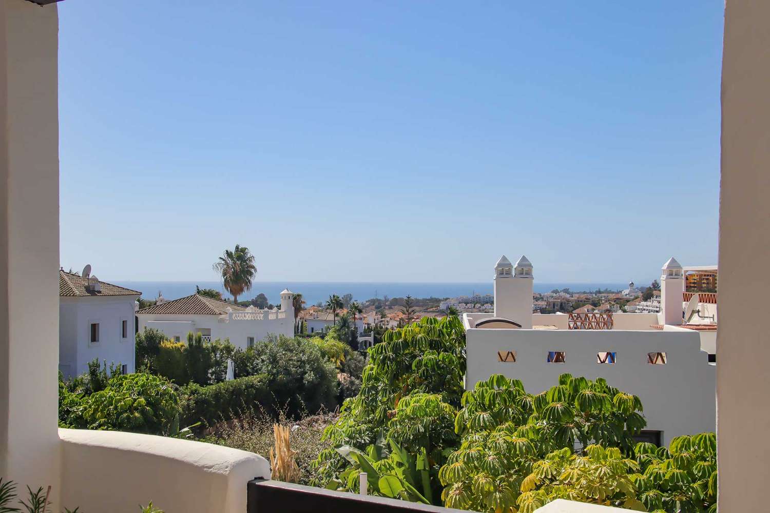 Prachtig gepresenteerd appartement met 2 slaapkamers en 2 badkamers in Estepona - New Golden Mile