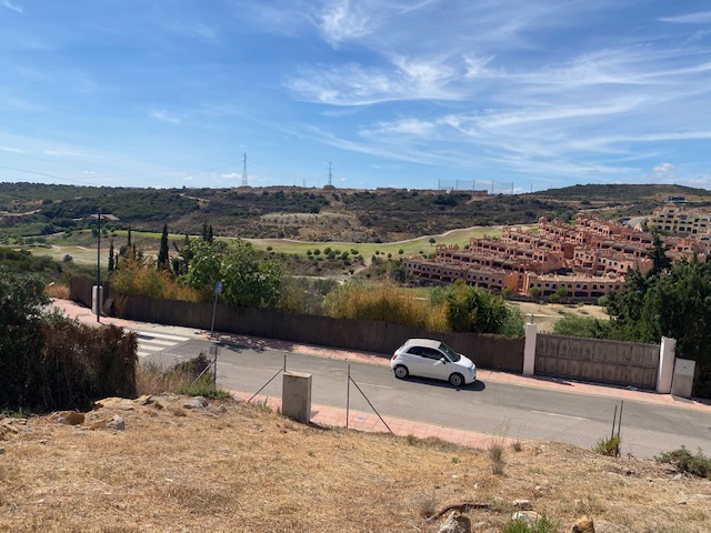 Terreno en venta en Valle Romano, Estepona