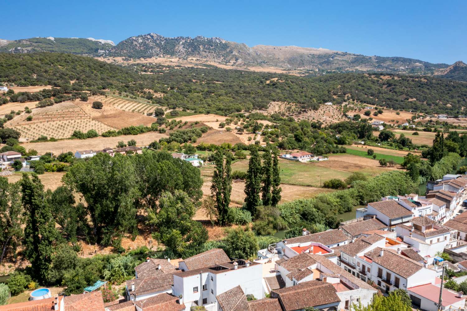 ¡¡¡INVERSORES!!! HOSTAL-RESTAURANTE EN RONDA CON MÚLTIPLES POSIBILIDADES