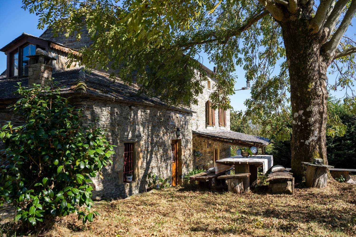 Preciosa Casa Rural en Revoqueira, San Martín de Oscos: Una Joya para Turismo Natural y Retiros