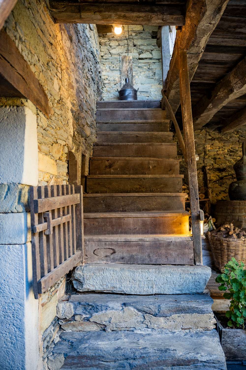 Preciosa Casa Rural en Revoqueira, San Martín de Oscos: Una Joya para Turismo Natural y Retiros